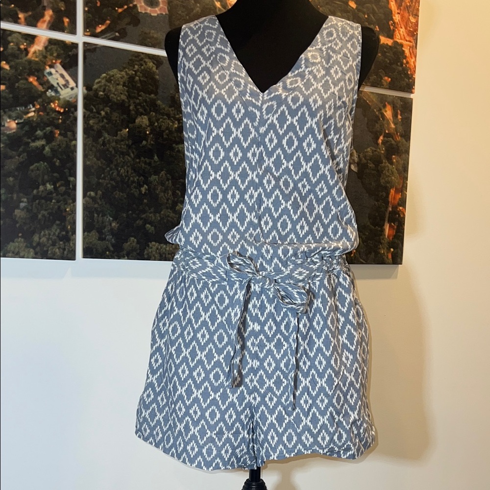 Banana Republic Gray-Blue and White Patterned Romper